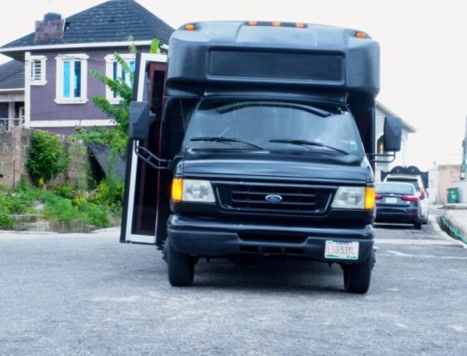 20-Passenger Party Bus